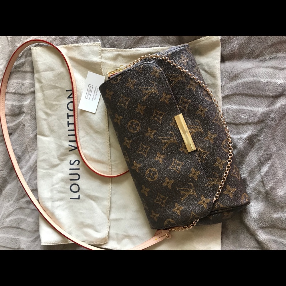 Favorite MM Louis Vuitton Monogram crossbody